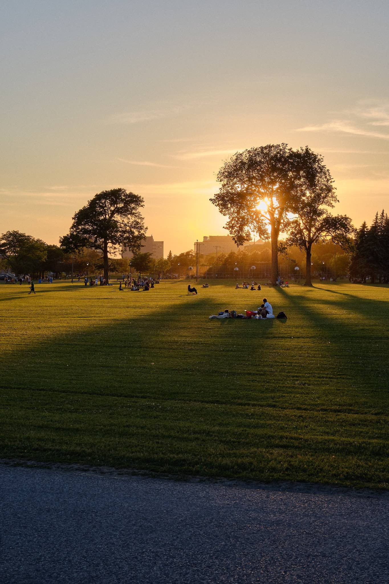 The sun sets over Parc Jarry - colour